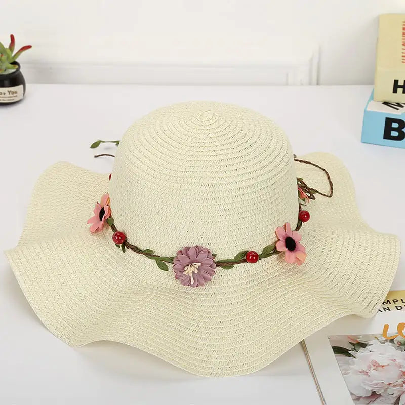 Women's Fashionable Big Brim Wave Sunshade Hat